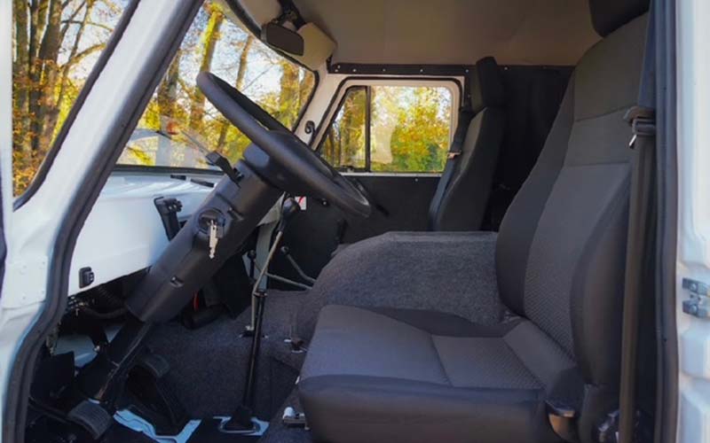 Uaz Bukhanka 2206 - LANDiMPORT Uaz Bukhanka 2206 - LANDiMPORT