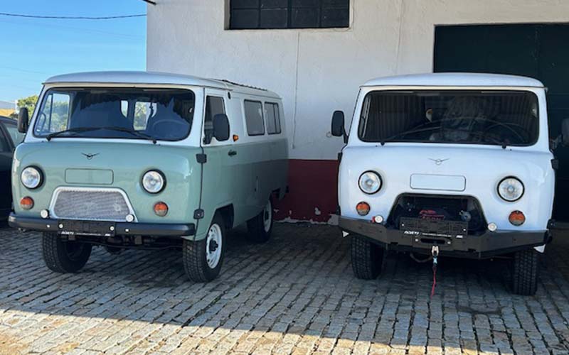 Uaz Bukhanka 2206 - LANDiMPORT Uaz Bukhanka 2206 - LANDiMPORT