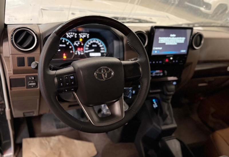 Toyota Land Cruiser 71 Toyota Land Cruiser 71