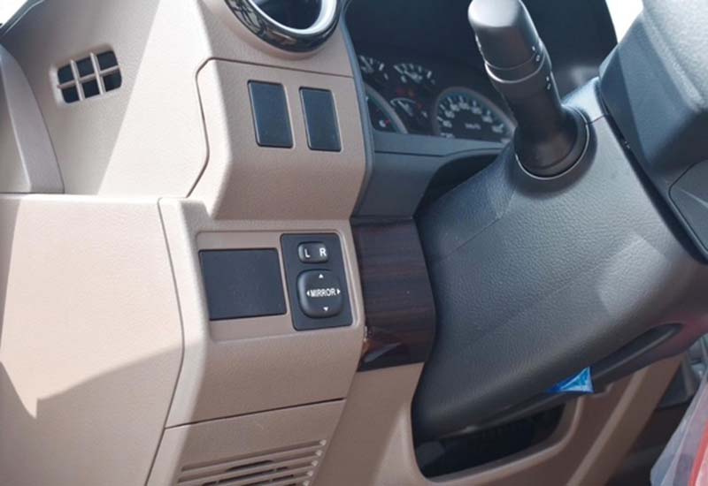 Toyota Land Cruiser 71 Toyota Land Cruiser 71