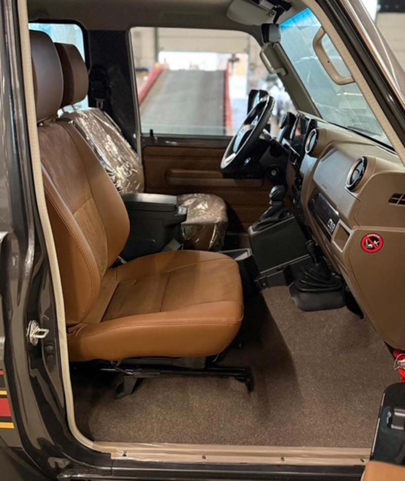 Toyota Land Cruiser 71 Toyota Land Cruiser 71