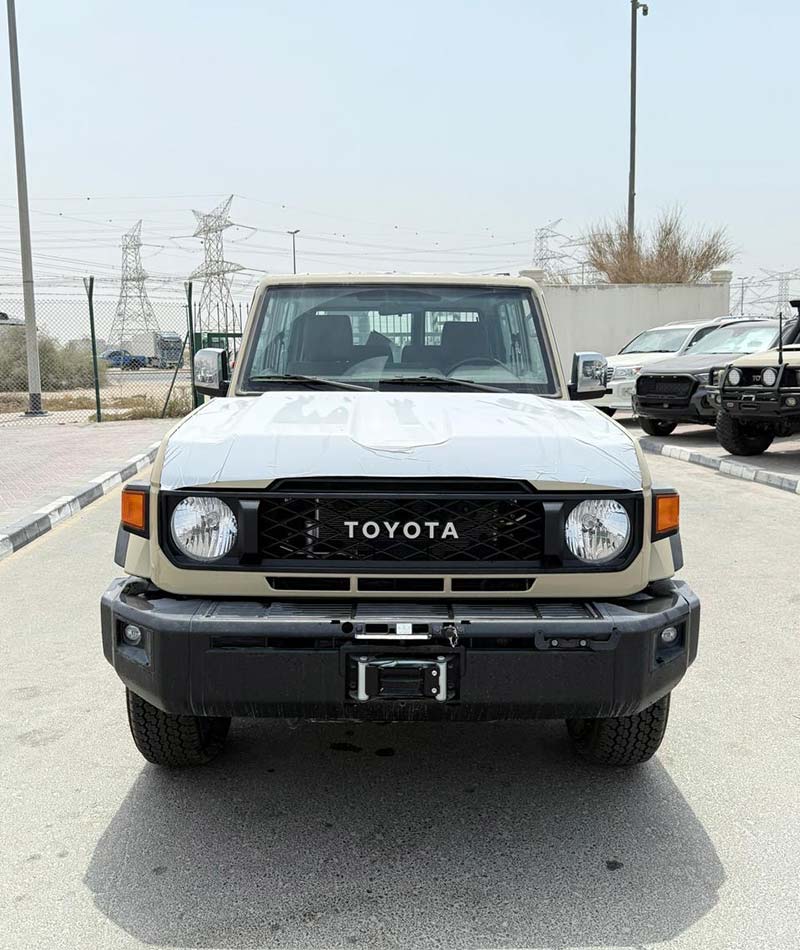 Toyota Land Cruiser 71 Toyota Land Cruiser 71