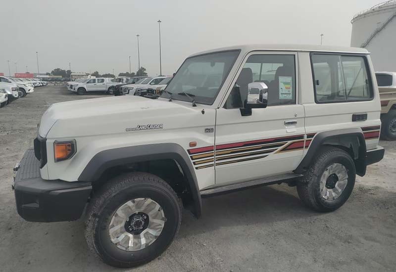 Toyota Land Cruiser 71 Toyota Land Cruiser 71