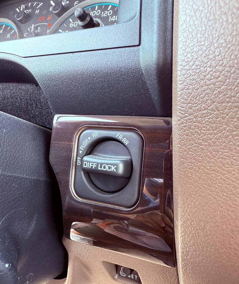 Toyota Land Cruiser 71 Toyota Land Cruiser 71