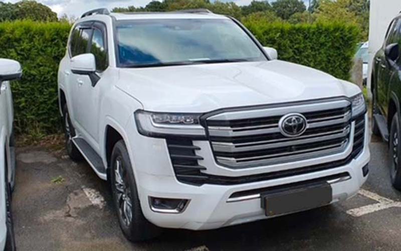 Toyota Land Cruiser 300 - LANDiMPORT